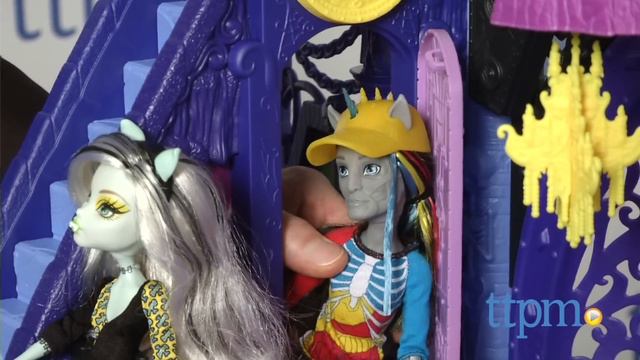 Monster High Freaky Fusion Catacombs | The Play Lab смотреть онлайн