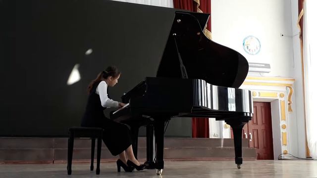 Г. Жубанова Три прелюдии "ЕVA", исполняет Жұмахмет Жансая смотреть онлайн