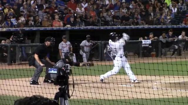 Keston Hiura 2B - Milwaukee Brewers смотреть онлайн