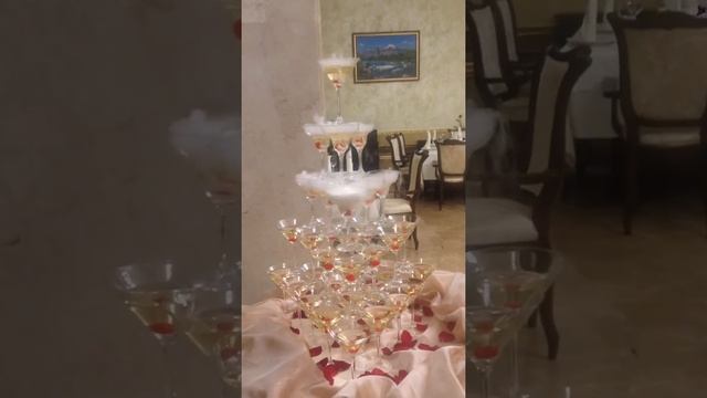Подача сухого льда) ресторан 