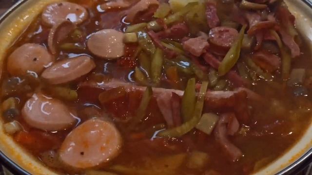 СОЛЯНКА НАХИМОВСКАЯ. Простой Рецепт очень вкусной СОЛЯНКИ в ХЛЕБЕ. смотреть онлайн
