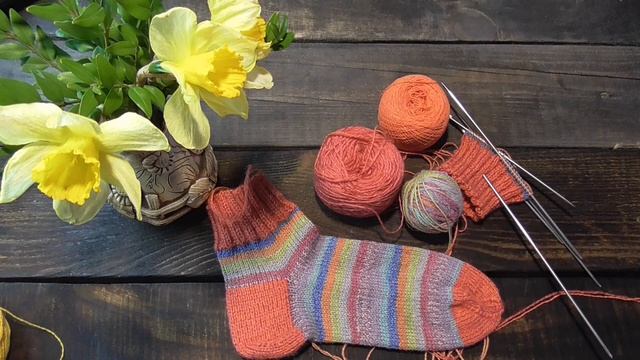 Вязально-недельный влог день 3 . Носки из Регии . Туника с элементами ИК с МК. смотреть онлайн