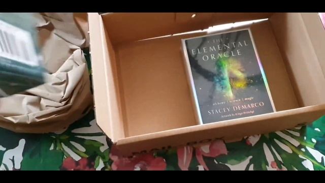 Friday is funday! New oracle decks arrival. ? смотреть онлайн