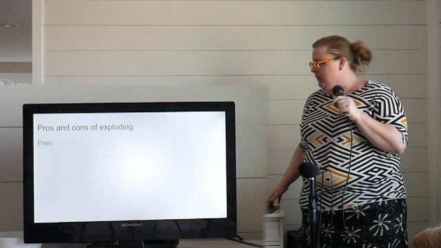 Accidental Powerpoints смотреть онлайн