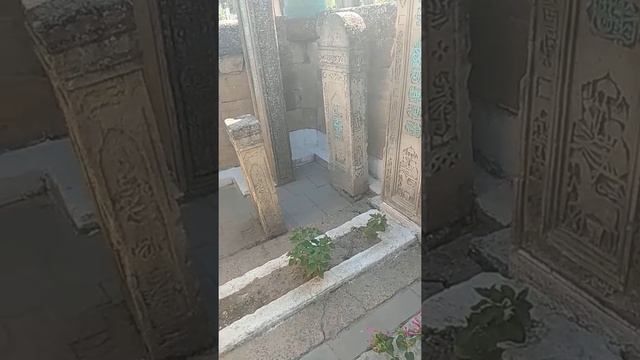 Посещение могил великих людей смотреть онлайн