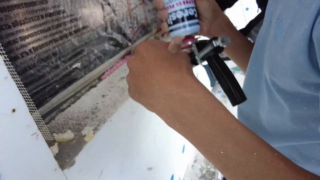 Вылез цементный клей в месте примыкания пенопласта к оконной раме, удаляем, делаем вкладыш из ППС16 смотреть онлайн