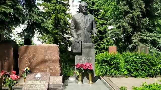 Старое Новодевичье кладбище. смотреть онлайн