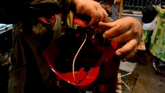 Сборка JAWA 360 1973 г. установка передней вилки.( Часть 3 ) смотреть онлайн