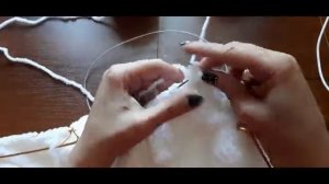 2 ЧАСТЬ КОМБИНЕЗОН ДЛЯ НОВОРОЖДЕННОГО СПИЦАМИ С КАПЮШОНОМ И ЗАСТЁЖКОЙ ПО НОЖКАМ