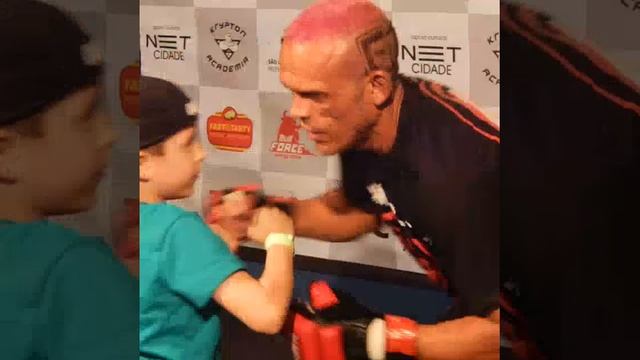 Sapo capoeira e família furacão смотреть онлайн