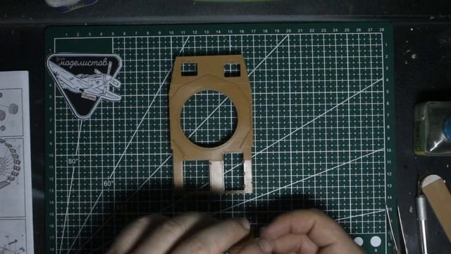 Сборка модели танка PZ4 от компании "Звезда" в масштабе 1/35 часть 3 смотреть онлайн