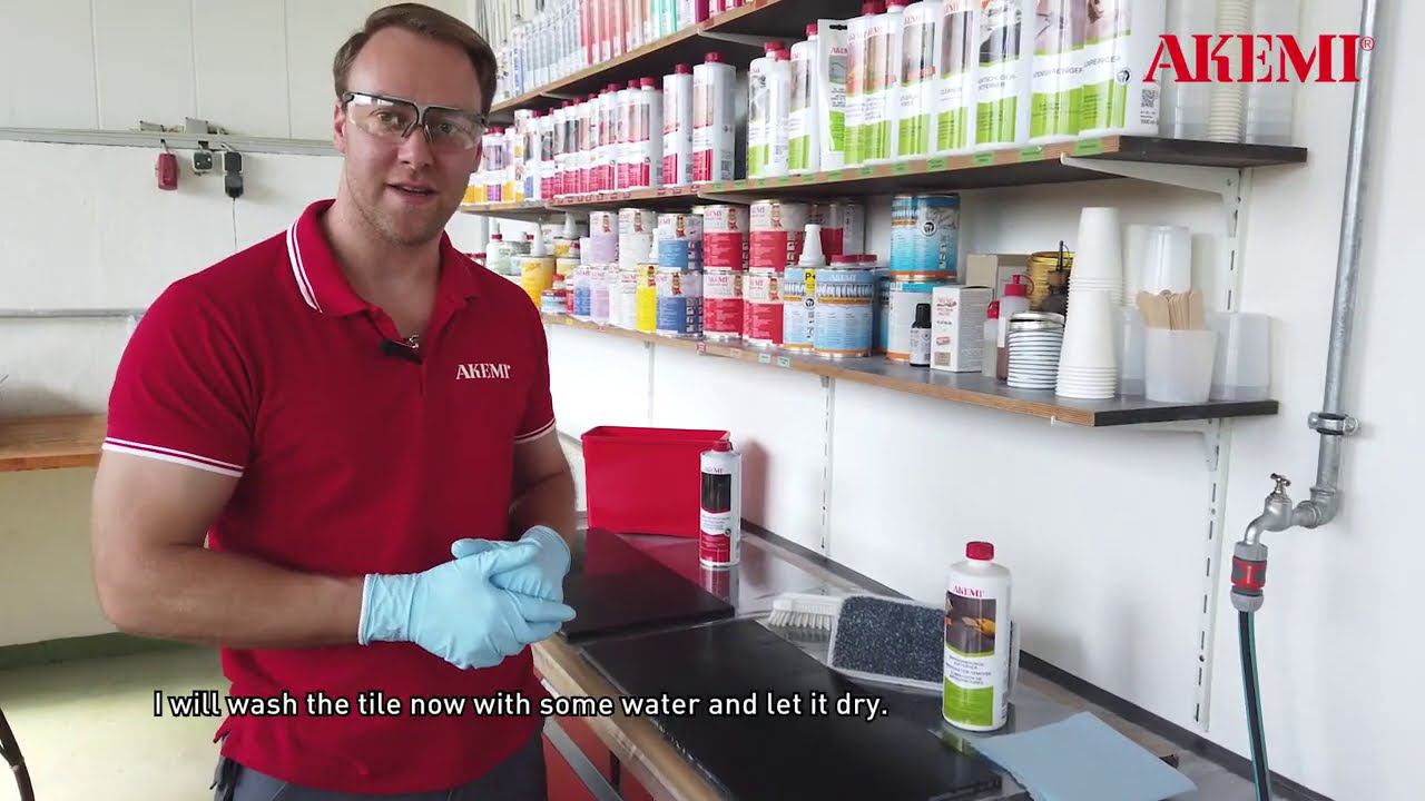 Средство для удаления старой пропитки и усилитель цвета с защитой от пятен AKEMI смотреть онлайн