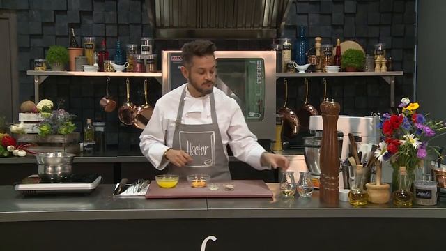 Соусы/Мастер-класс от Эктора/Кулинарная академия/Урок 7. смотреть онлайн