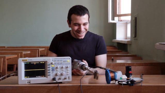 Как вырабатывется электричество на электростанции? Что такое переменный ток? смотреть онлайн