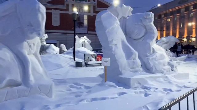 Новосибирск Набережная, пл.Ленина, снежные скульптуры (Новосибирск 23.01.20) смотреть онлайн