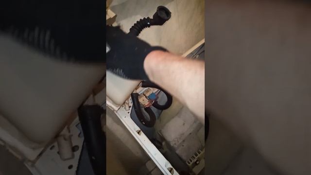 Стиралка гудит на отжиме #shorts смотреть онлайн