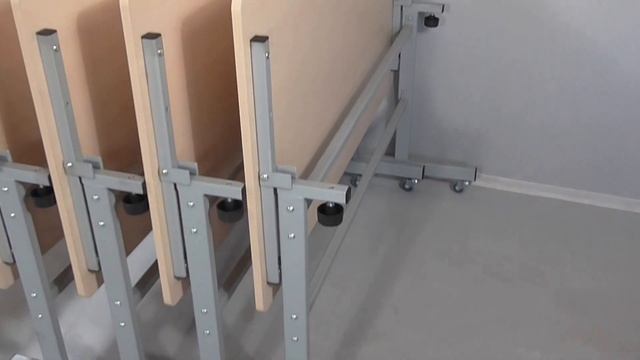 Столы флип-топ  (flip-top)