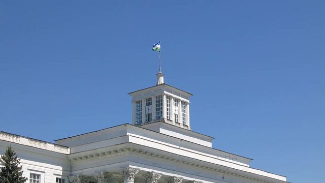 27.05.2022. КБР. Нальчик. Вид на Дом Правительства с ул.Балкарская смотреть онлайн