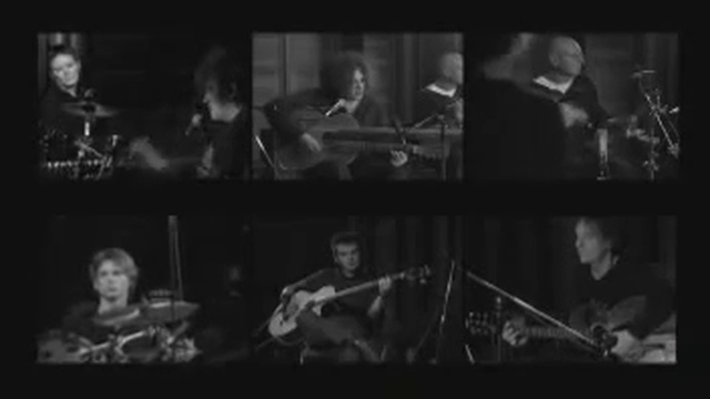 The Cure // Lullaby (Acoustic) смотреть онлайн