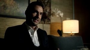 Люцифер показывает лицо доктору