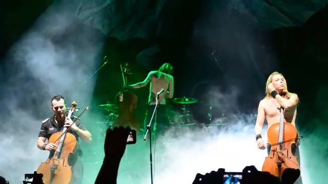 Apocalyptica en Bogota 2012 - I Don't Care & Hall of the Mountain King смотреть онлайн