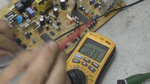 ремонт тв VR37TS-1445 VESTEL не включается. (шасси 11ak36) для подписчика