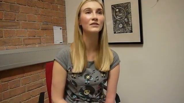 Kelly Knox LBE Amputee   Mik Scarlet Chats With