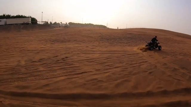 Дубай. Фонтан Дубай, Дубайский водный канал, На квадроциклах по дубайским дюнам, Джиппинг в пустын