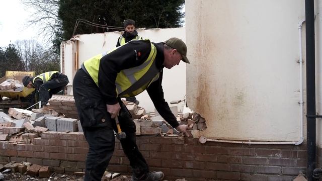 Let the Demolition commence! ? | Single Storey Extension #1 смотреть онлайн