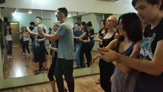 Bachata. Dominican Dance. День открытых дверей. (Wilkin Olivero) смотреть онлайн