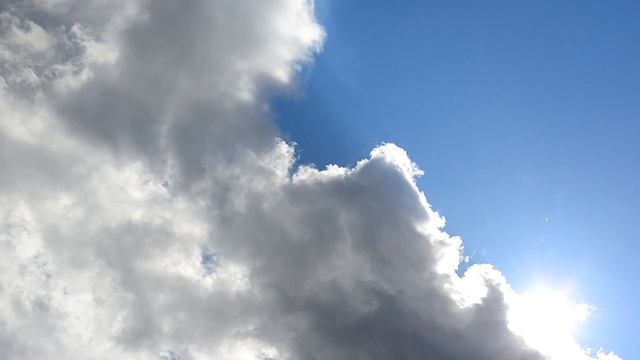 Clouds / Sun / blue sky- Royalty-free Video clip HD смотреть онлайн