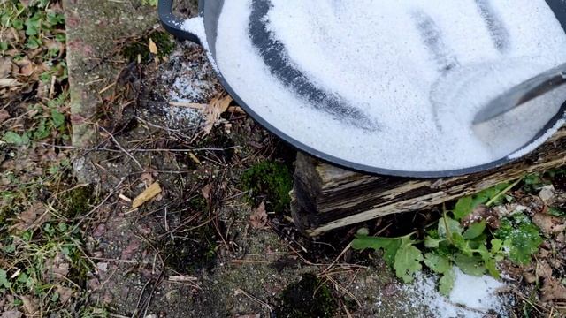 правильно прокаливаем   новую чугунную сковороду