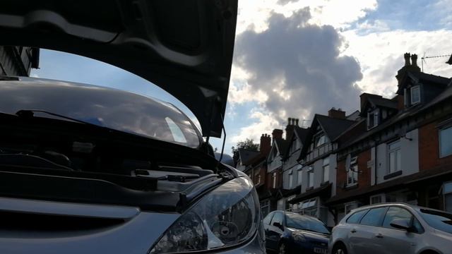 Peugeot 307 1.6 HDI engine / turbo sound смотреть онлайн