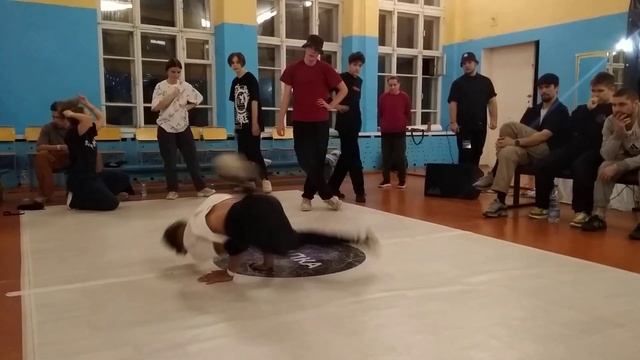 Шапка 8 смотреть онлайн