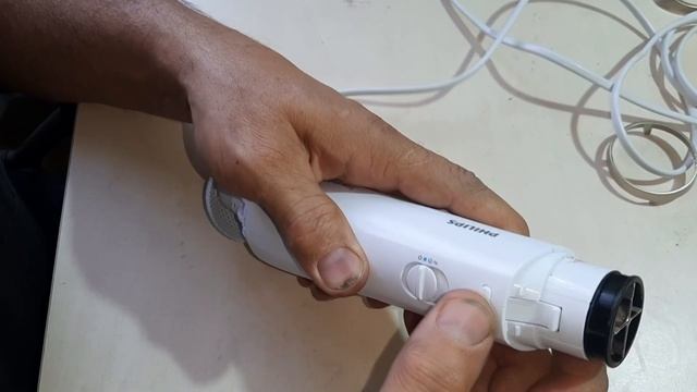 Фен-щетка Philips Essential то работает, то нет. смотреть онлайн