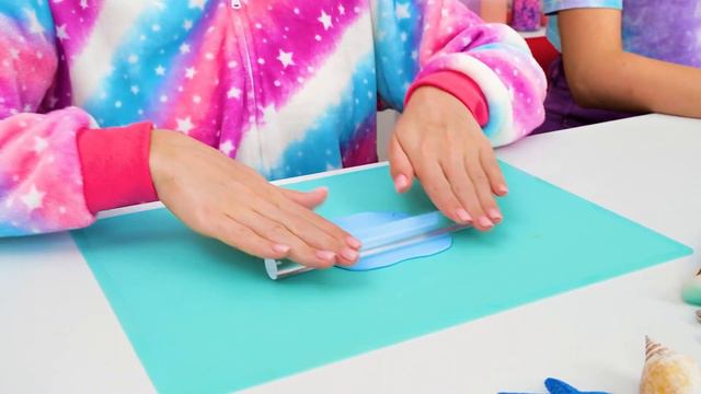 Pop It Unicorn Drawing Board 🦄✨ Cool School Supplies смотреть онлайн
