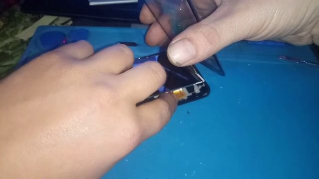 Замена сенсора с дисплеем на Samsung J2 Prime (G532F) смотреть онлайн