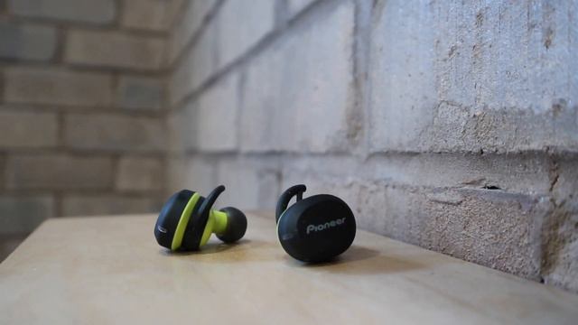 Pioneer E8 True Wireless Sport Earbuds "Last Word Review" смотреть онлайн