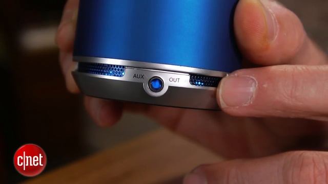 Divoom BlueTune Solo Bluetooth speaker: small and spunky смотреть онлайн