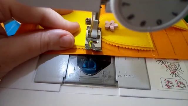 Теремок из фетра. Домик для сказки теремок для пальчикового театра с крышей на липучке смотреть онлайн