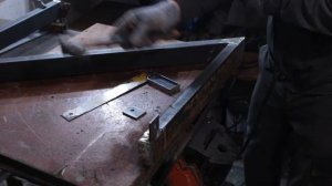 Стол Лофт.Особый способ крепления ножек.Своими руками.