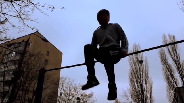 Школа Street Workout Солнышко и Луна смотреть онлайн