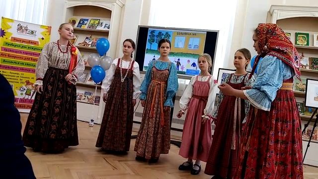 Ансамбль "Звонцы" - "Ставьте стулья" (с.Сипавское) смотреть онлайн