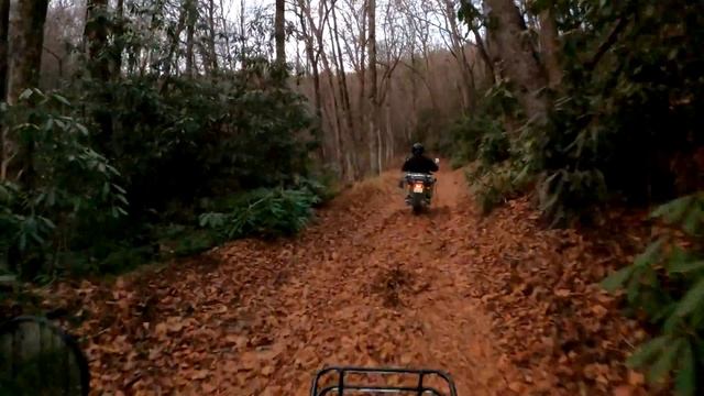 Can the Honda CT125 hang with the Yamaha TW200 coming back out of this gnarly trail? смотреть онлайн