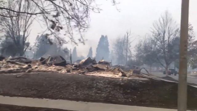 Ужасные пожар в Санта-Роза, Калифорния США. Октябрь 2017 смотреть онлайн