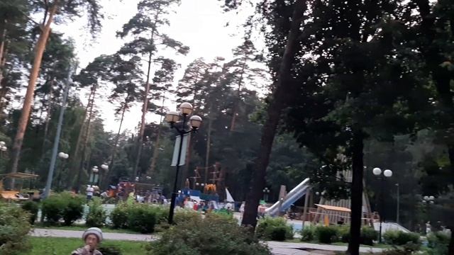 Наша прогулка в детском парке "Сказочный городок". Отличное место для отдыха с детьми? смотреть онлайн