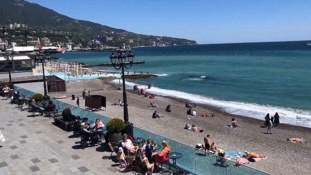 Ялта майская. Набережная им.Ленина. Приморский пляж. Праздничная. 08.05.22. Крым. Crimea. Yalta. смотреть онлайн