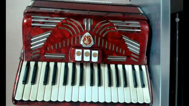Savas plays Saleas Solo No. 1 смотреть онлайн