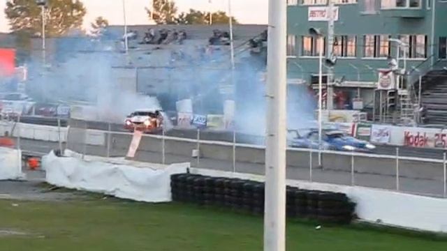 Nissan Cefiro and Ford Mustang DMCC drifting (75) смотреть онлайн