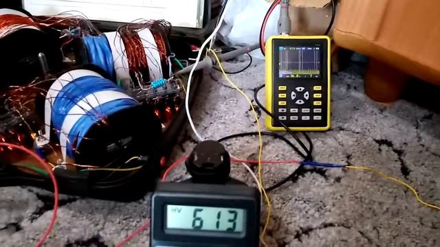 Bedini SSG, in a case, charging capacitors. смотреть онлайн